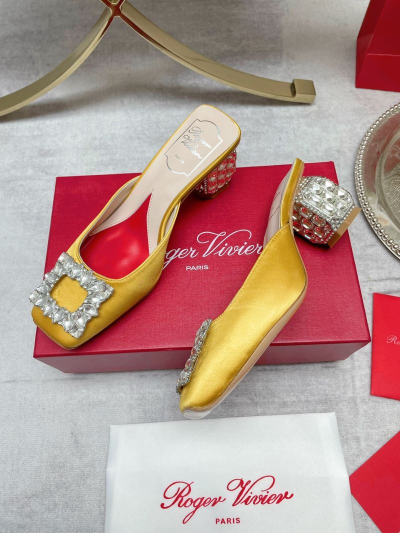 Roger Vivier flat shoes